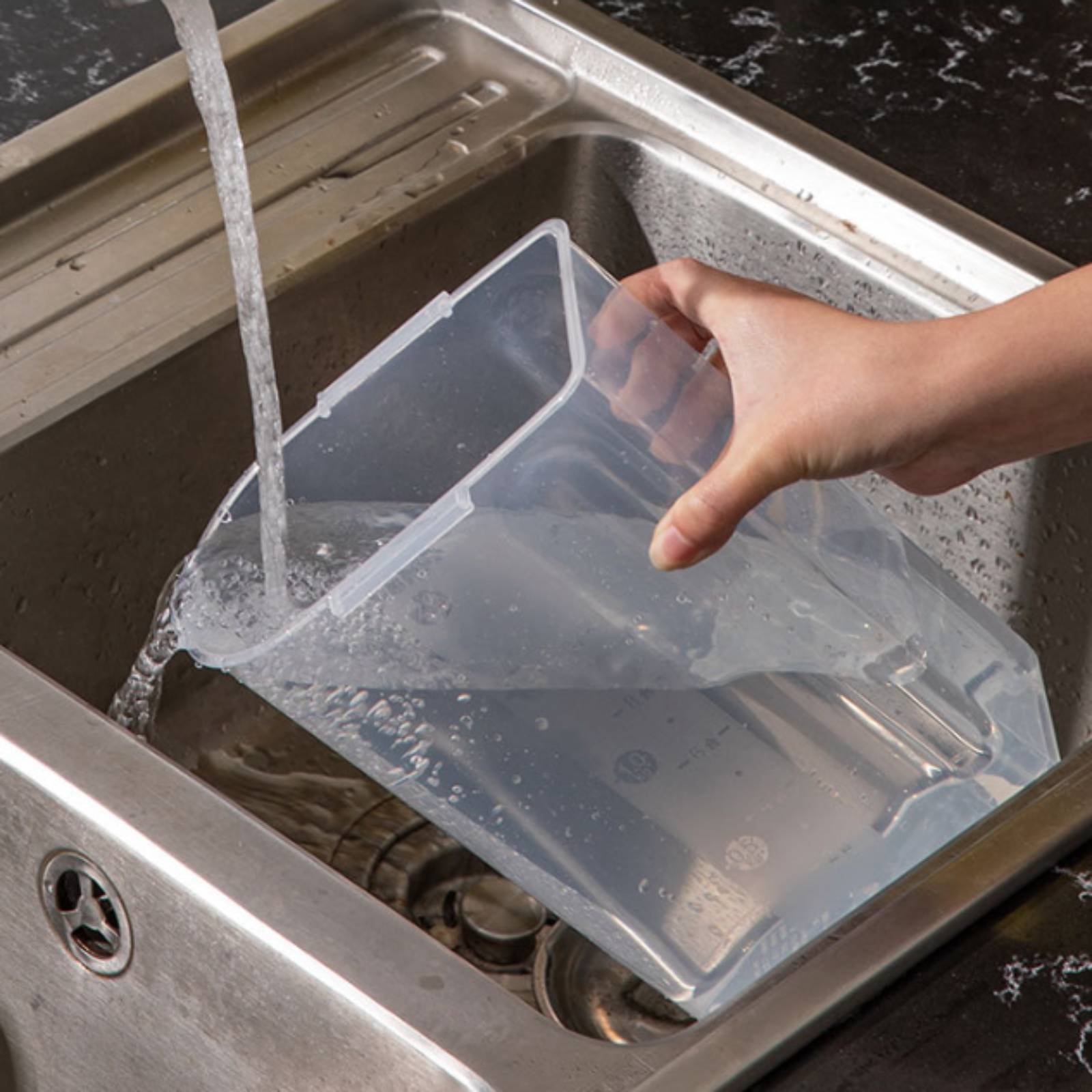 حاوية تخزين الأرز الآمنة مع مق - مراجعة Food Storage Safe وسعره